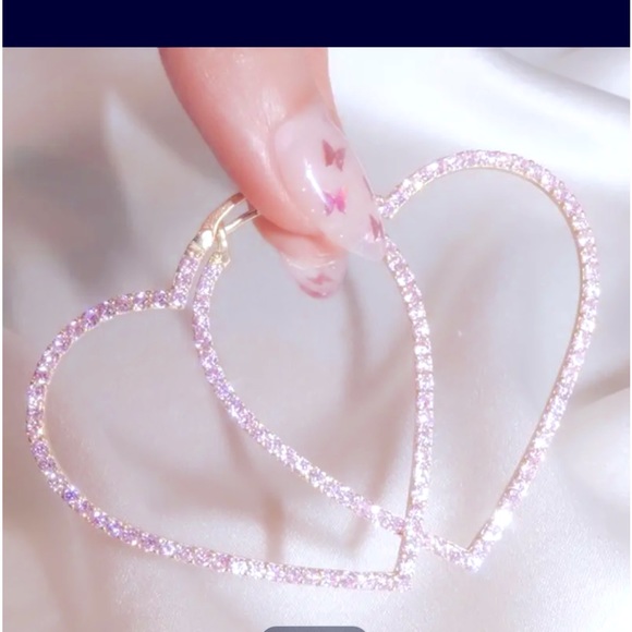 Jewelry - New Gorgeous Pink Rhinestone heart shaped earrings